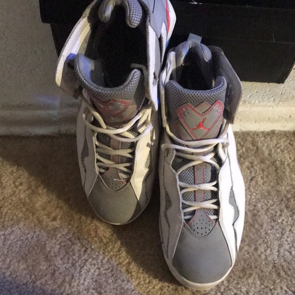 True Flight White/ Infrared 23-Wolf Grey-White main image 7